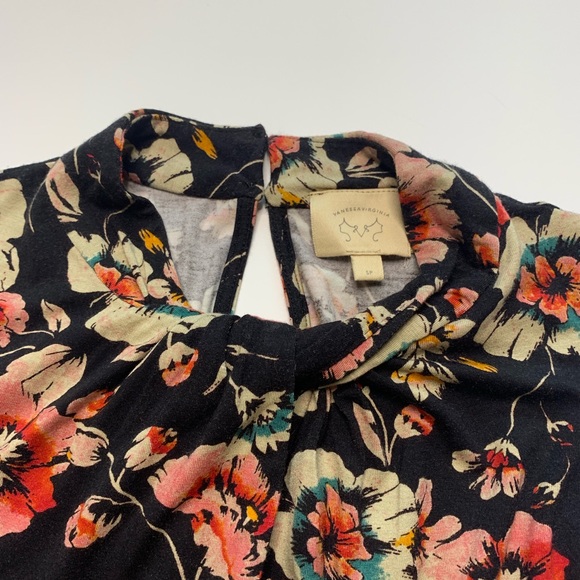 Vanessa Virginia Floral Black High Neck Twist Top - Picture 4 of 8